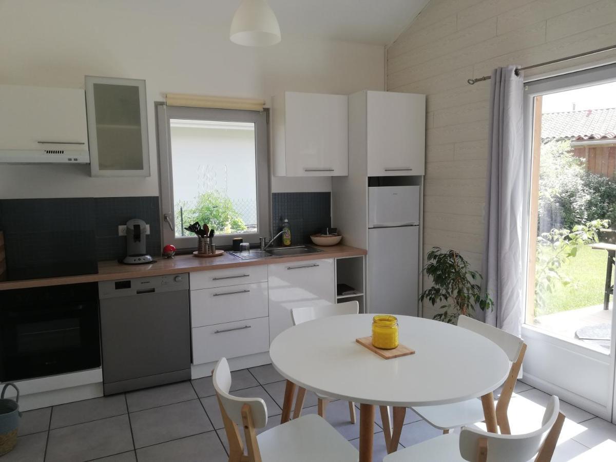 Appartement Proche Lac Et Plage Leon Exterior photo